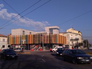 Palazzina commerciale a Parma realizzata da Bucci Spa