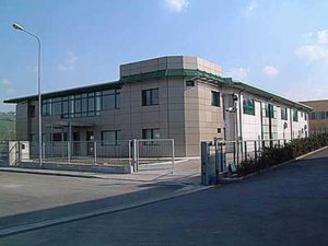 Sede Tecnoserramenti a Langhirano realizzata da Bucci Spa